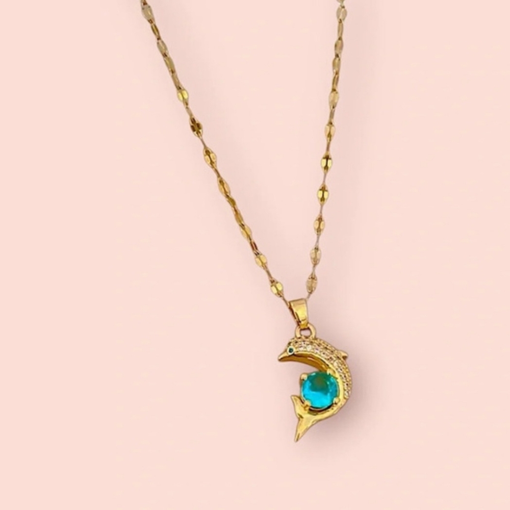 NWT Y2K Gold Colored Dolphin Pendant Necklace with Blue Gem